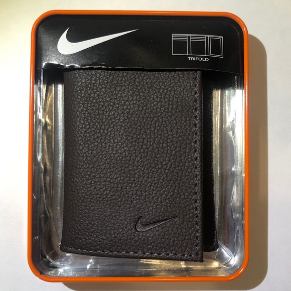 nike leather trifold wallet